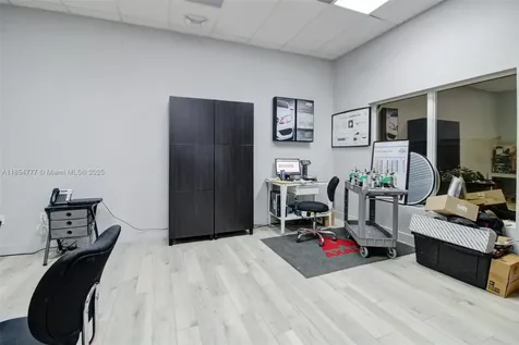500 S Dixie Highway Hollywood FL 33020
