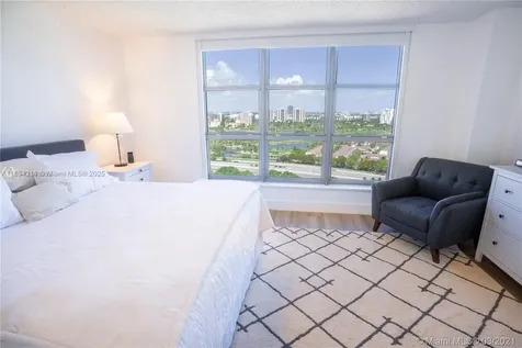 3530 Mystic Pointe Drive Aventura FL 33180