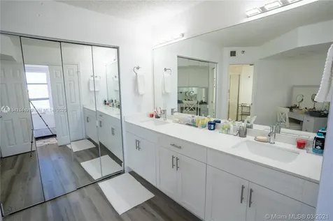 3530 Mystic Pointe Drive Aventura FL 33180