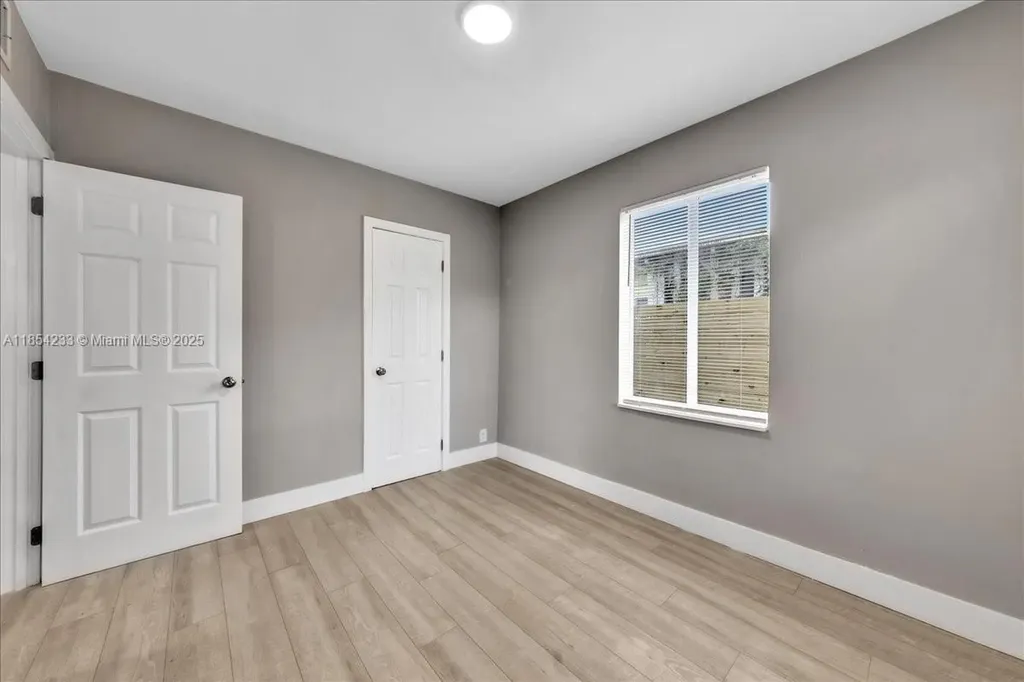 108 SE 23rd Street Fort Lauderdale FL 33316