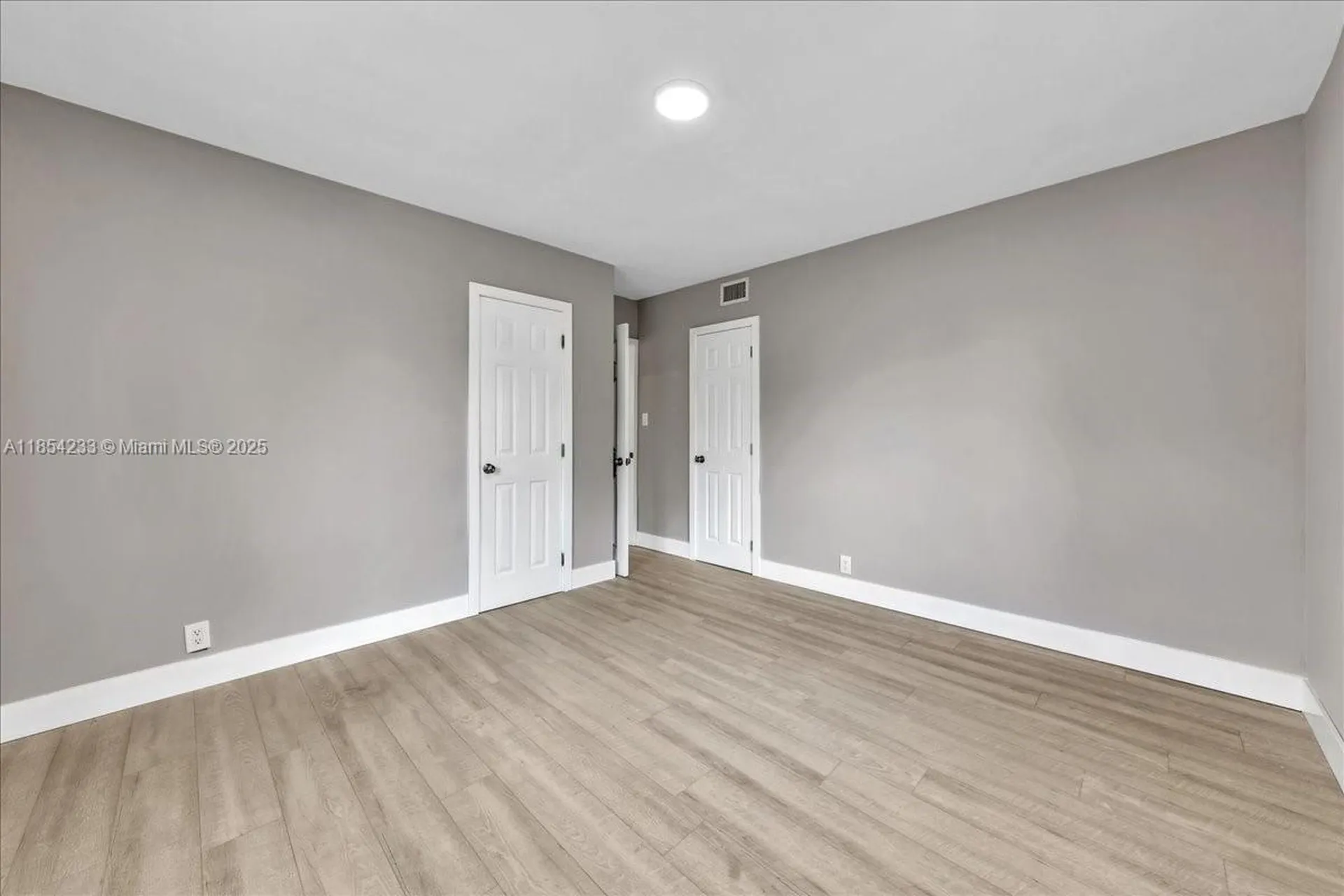 108 SE 23rd Street Fort Lauderdale FL 33316