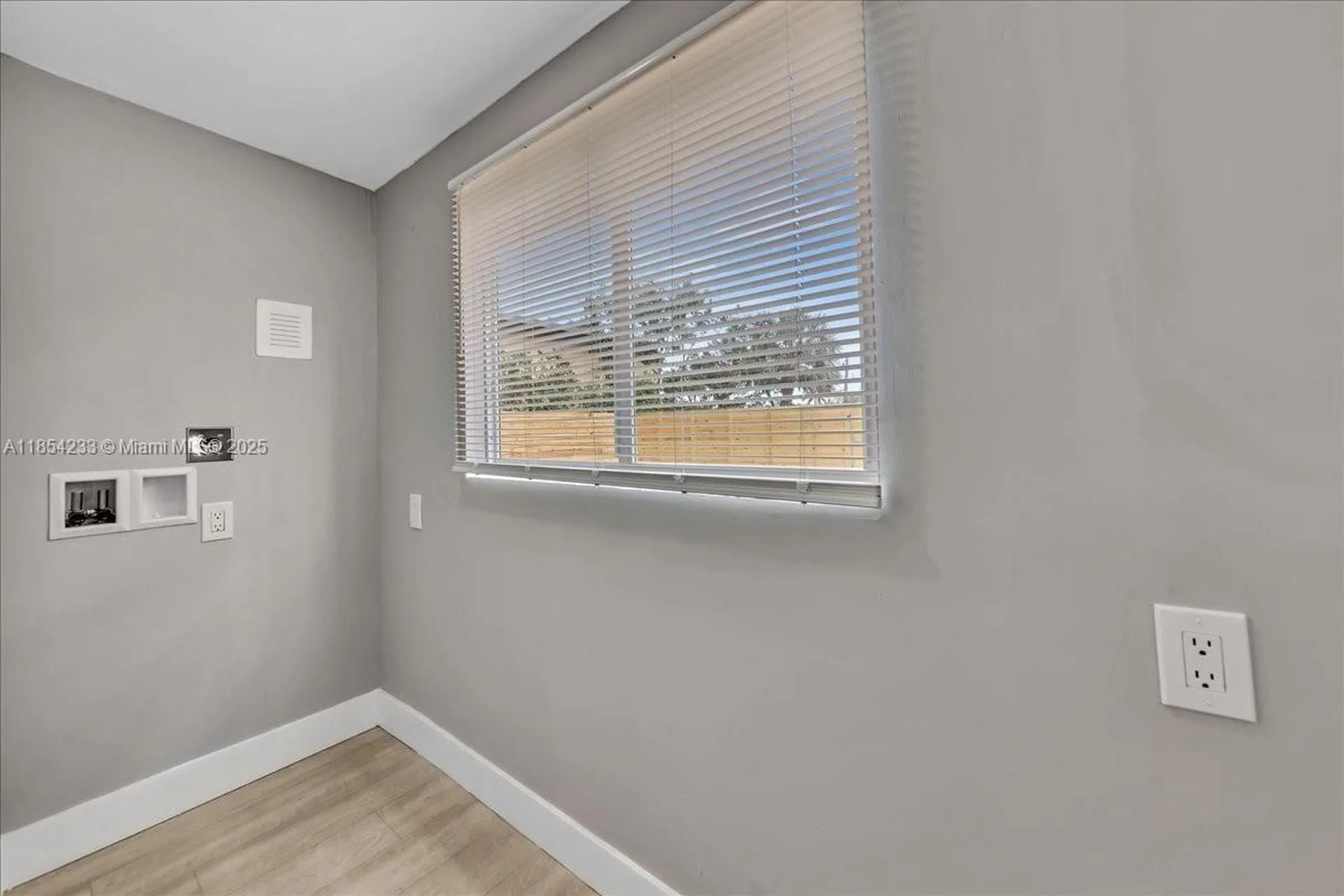108 SE 23rd Street Fort Lauderdale FL 33316