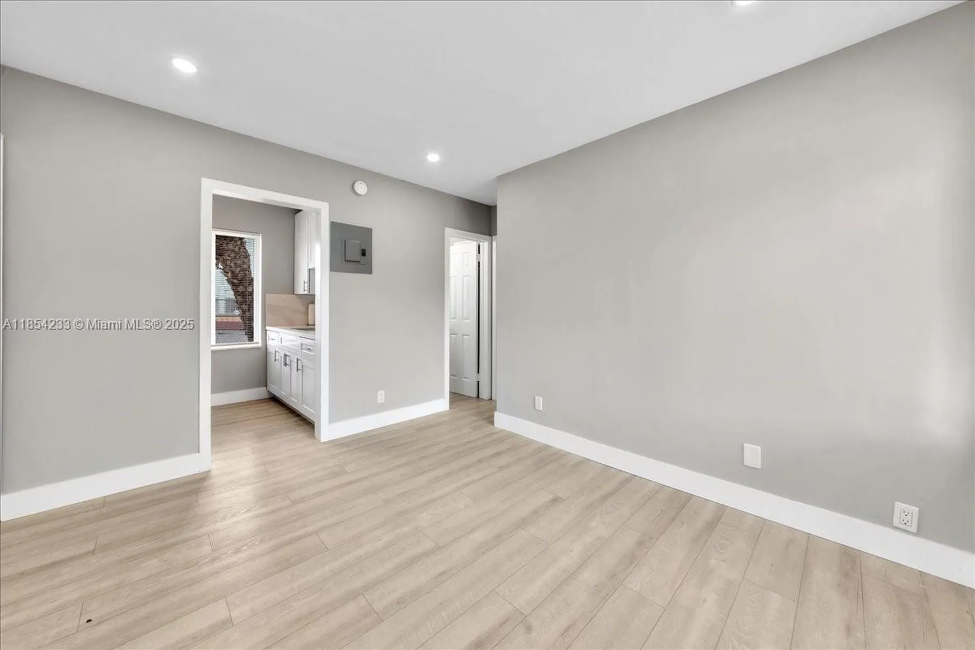 108 SE 23rd Street Fort Lauderdale FL 33316