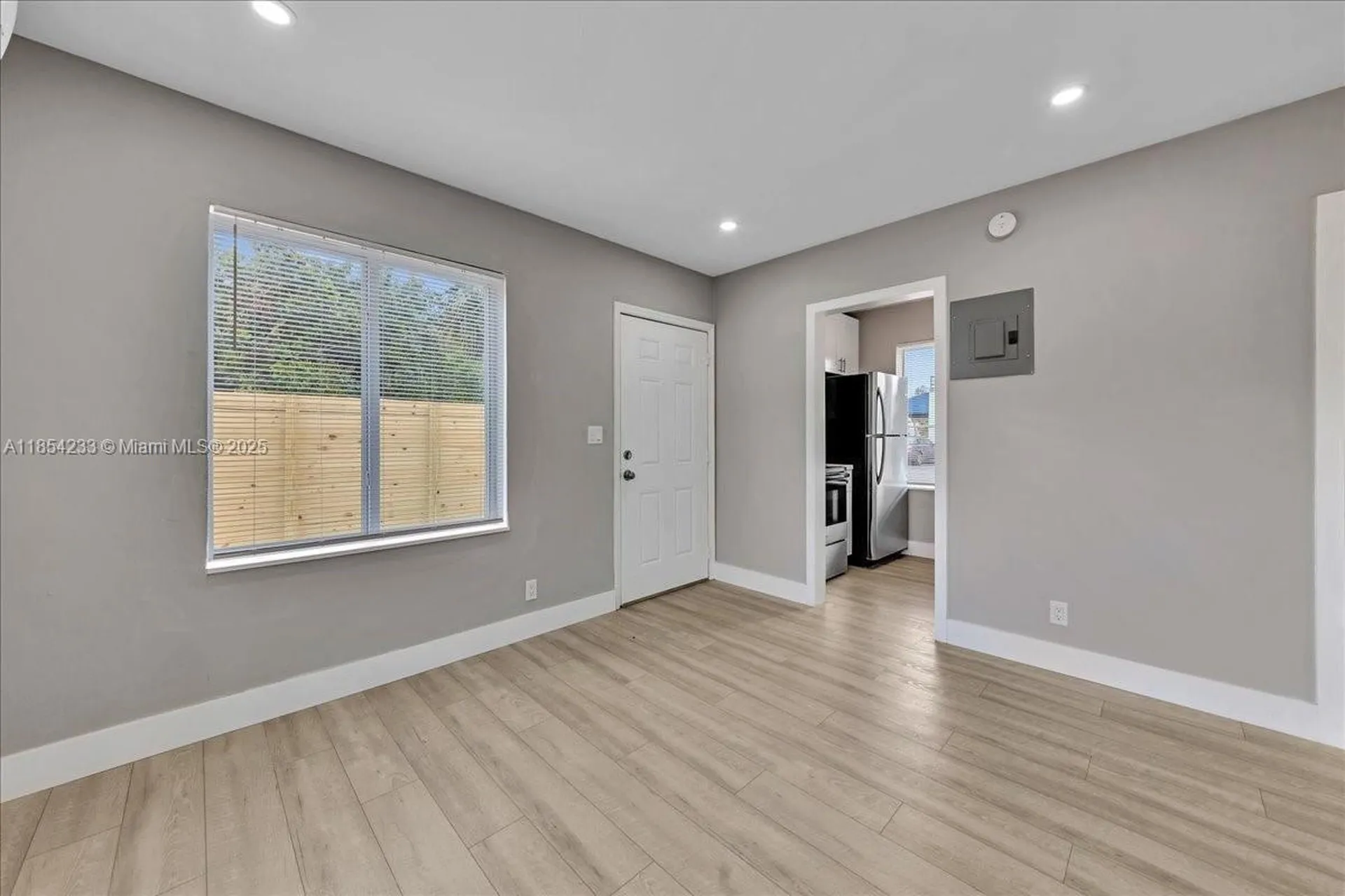 108 SE 23rd Street Fort Lauderdale FL 33316