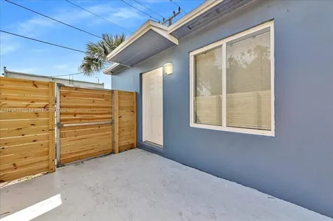 108 SE 23rd Street Fort Lauderdale FL 33316