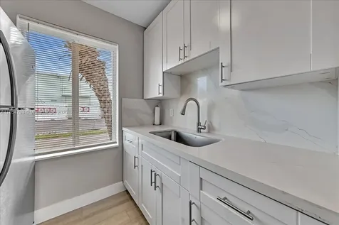 108 SE 23rd Street Fort Lauderdale FL 33316
