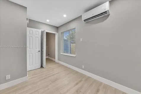 108 SE 23rd Street Fort Lauderdale FL 33316