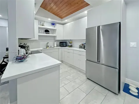 7580 SW 29th Street Miami FL 33155