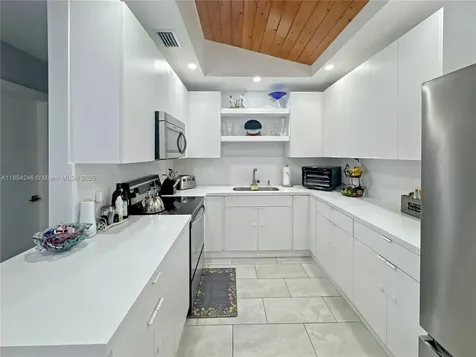 7580 SW 29th Street Miami FL 33155