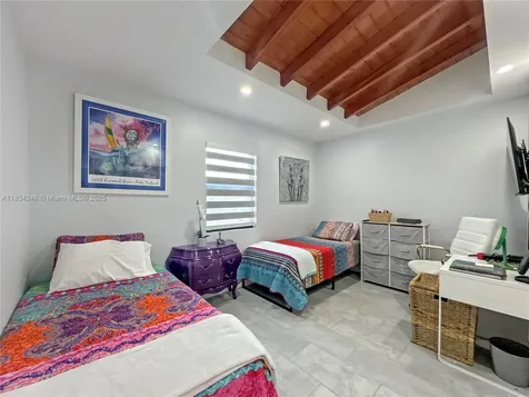 7580 SW 29th Street Miami FL 33155