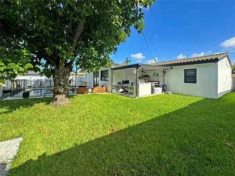 7580 SW 29th Street Miami FL 33155