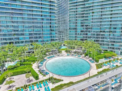 650 NE 32nd Street Miami FL 33137