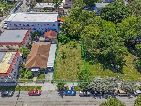 120 NW 7th Avenue Miami FL 33128