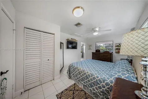 7605 W 6th Avenue Hialeah FL 33014