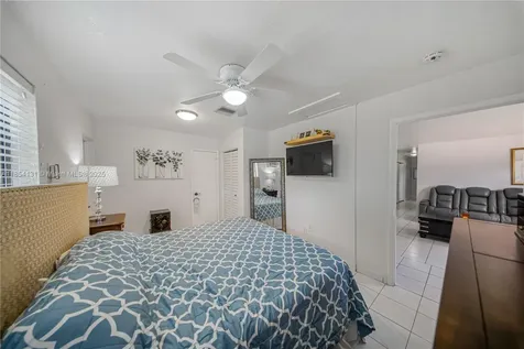 7605 W 6th Avenue Hialeah FL 33014
