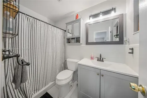 7605 W 6th Avenue Hialeah FL 33014