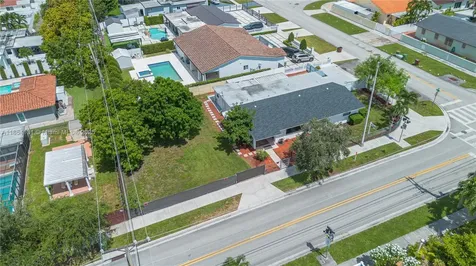 7605 W 6th Avenue Hialeah FL 33014