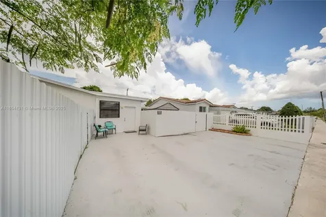 7605 W 6th Avenue Hialeah FL 33014