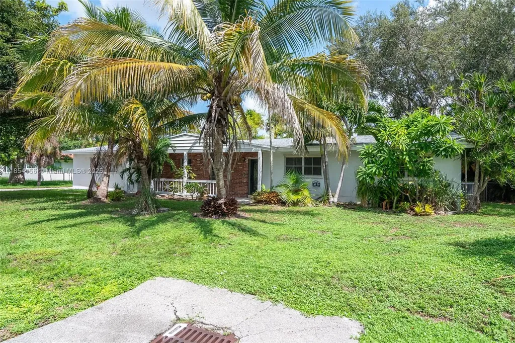 8465 SW 143rd Street Palmetto Bay FL 33158