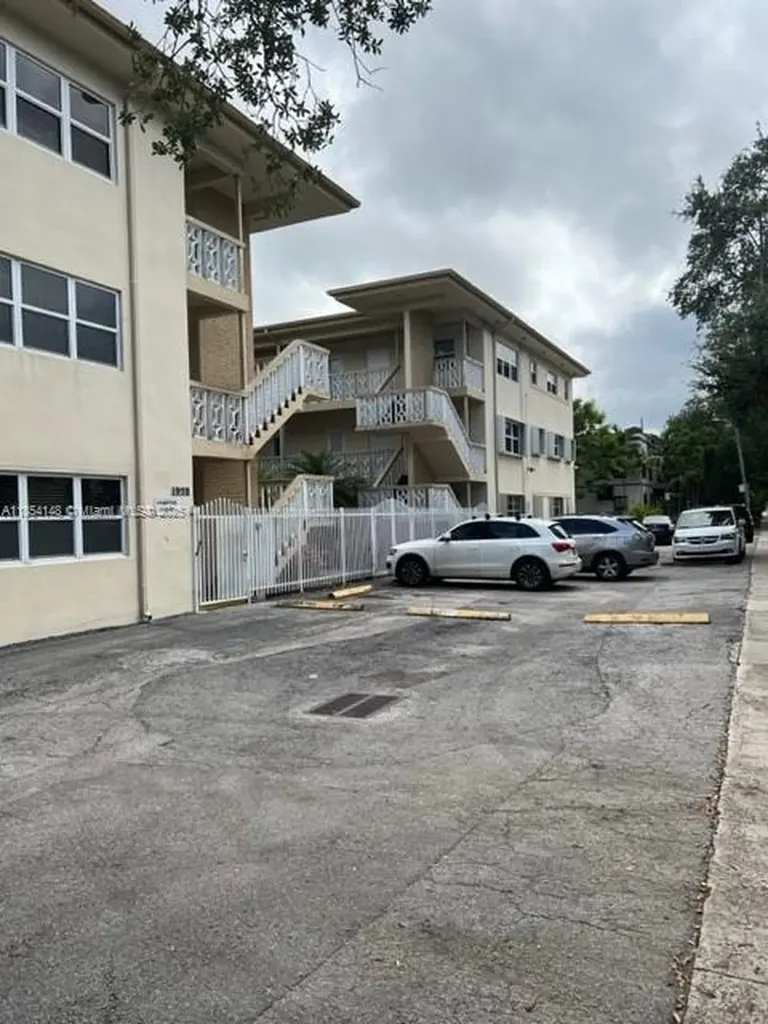 1958 Monroe Street Hollywood FL 33020