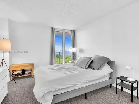 100 Bayview Drive Sunny Isles Beach FL 33160
