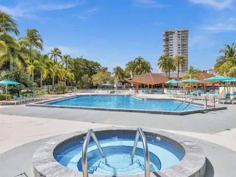 100 Bayview Drive Sunny Isles Beach FL 33160