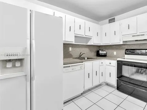 100 Bayview Drive Sunny Isles Beach FL 33160