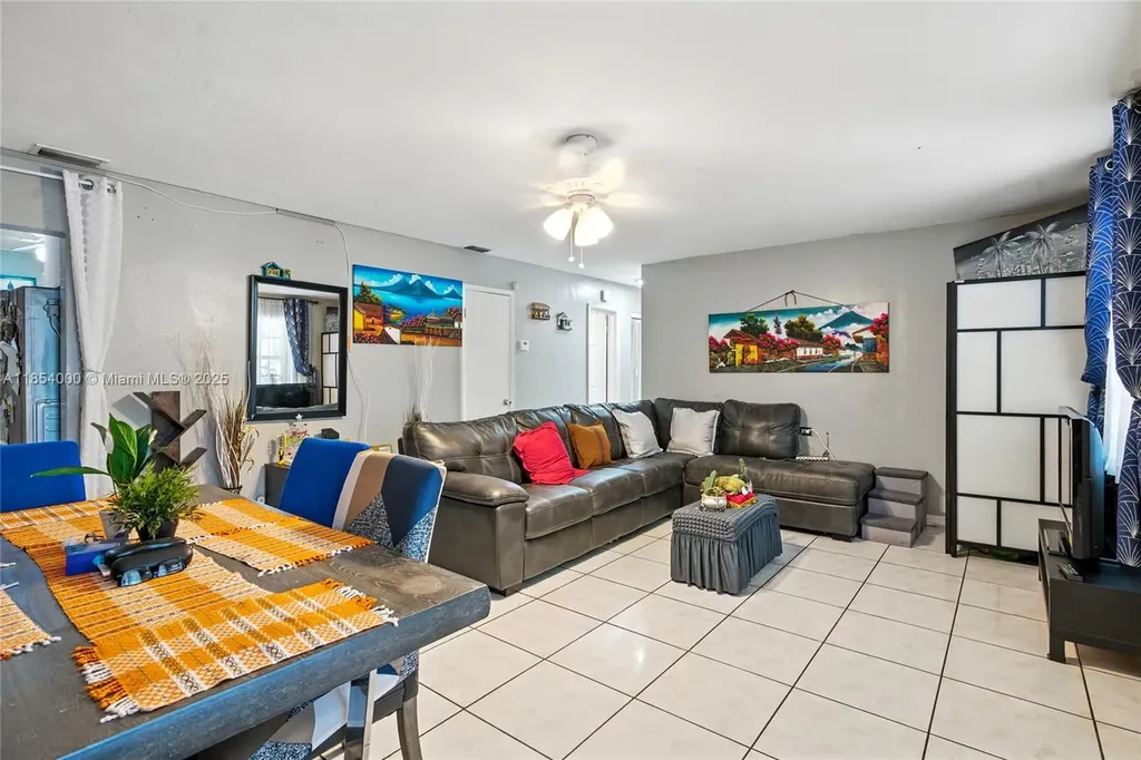 3633 SW 17th Street Fort Lauderdale FL 33312