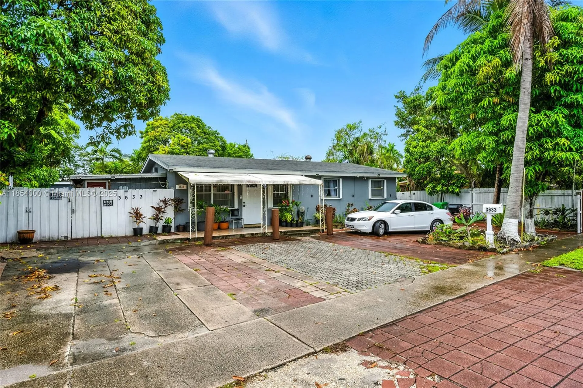 3633 SW 17th Street Fort Lauderdale FL 33312