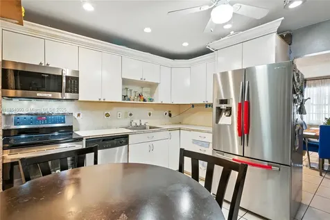 3633 SW 17th Street Fort Lauderdale FL 33312