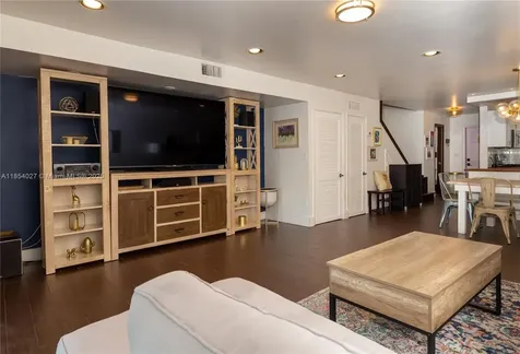 2035 NE 123rd Street North Miami FL 33181