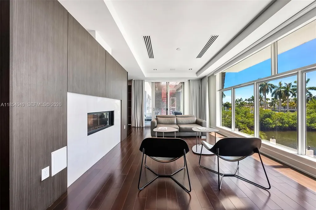 300 Royal Plaza Drive Fort Lauderdale FL 33301