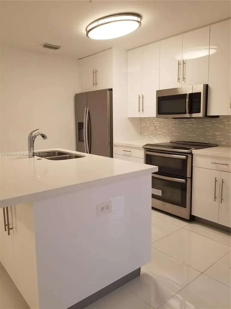 2651 NE 212th Terrace Miami FL 33180