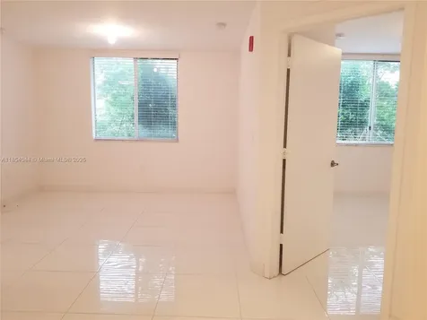 2651 NE 212th Terrace Miami FL 33180
