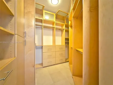 848 Brickell Key Drive Miami FL 33131