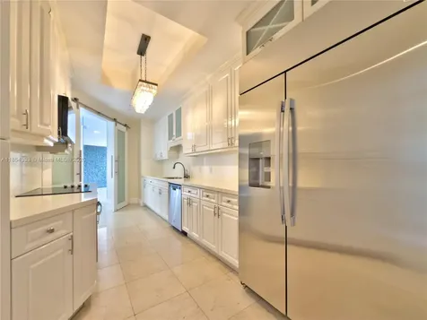 848 Brickell Key Drive Miami FL 33131