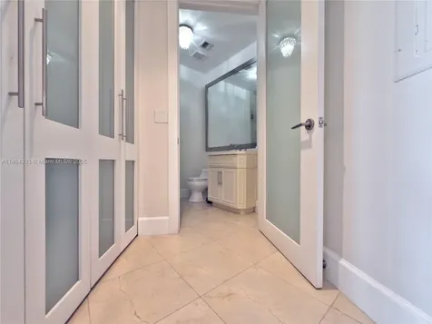 848 Brickell Key Drive Miami FL 33131