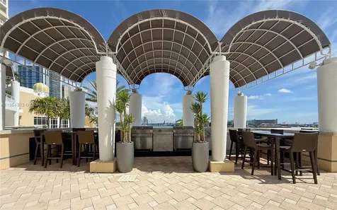 848 Brickell Key Drive Miami FL 33131