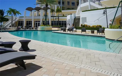 848 Brickell Key Drive Miami FL 33131