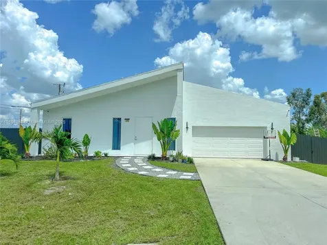 395 Pace Avenue Lehigh Acres FL 33974