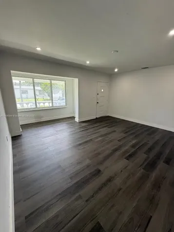 901 NW 149th Terrace Miami FL 33168