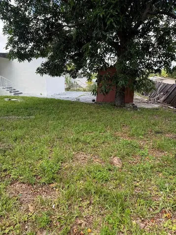 901 NW 149th Terrace Miami FL 33168