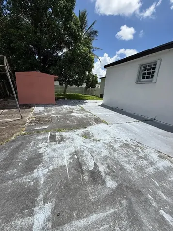 901 NW 149th Terrace Miami FL 33168