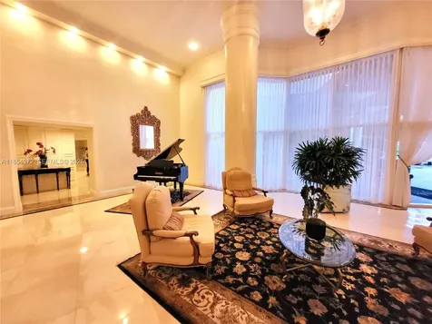 3530 Mystic Pointe Drive Aventura FL 33180