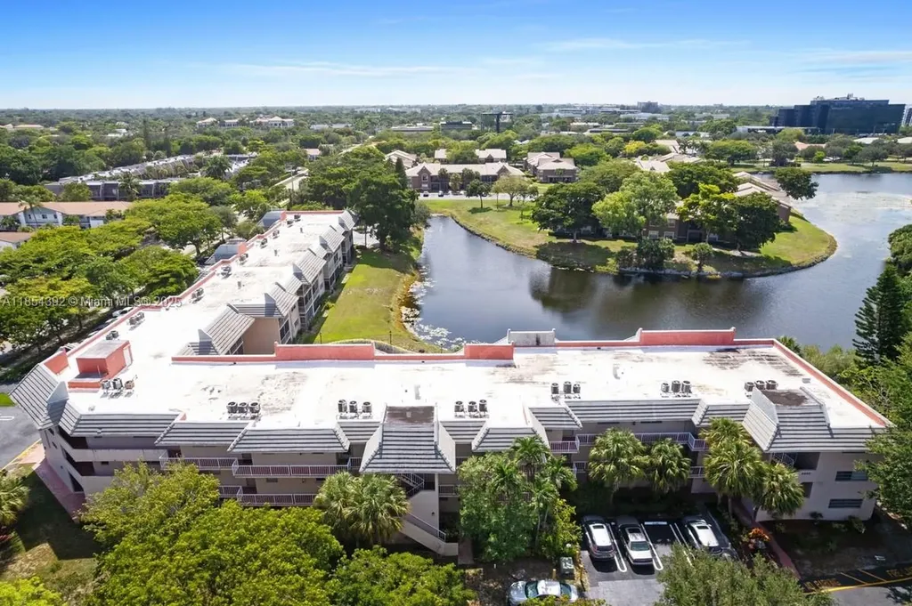 2850 Forest Hills Boulevard Coral Springs FL 33065