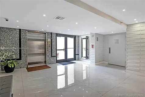 16919 N Bay Road Sunny Isles Beach FL 33160