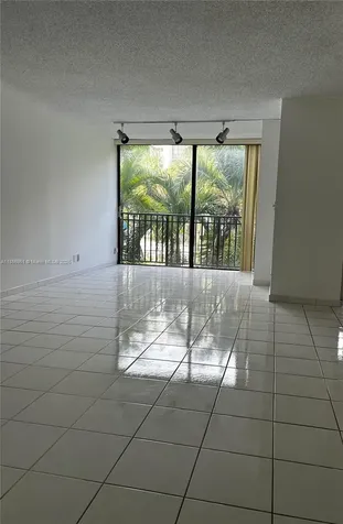 16919 N Bay Road Sunny Isles Beach FL 33160