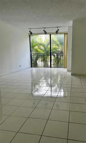 16919 N Bay Road Sunny Isles Beach FL 33160