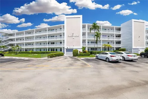 1010 Ellesmere A Deerfield Beach FL 33442