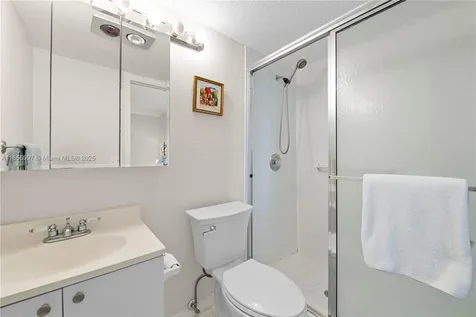 1010 Ellesmere A Deerfield Beach FL 33442